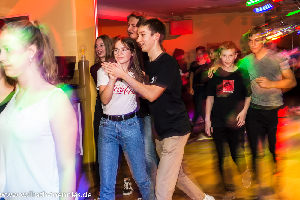 2019 11 09 Tanzparty Jugend 0094